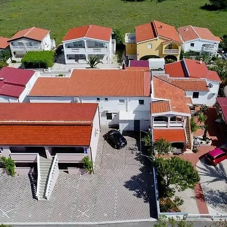 By The Sea - 25448 Apartment Vir