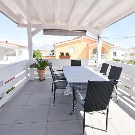 By The Sea - 25448 Apartment Vir